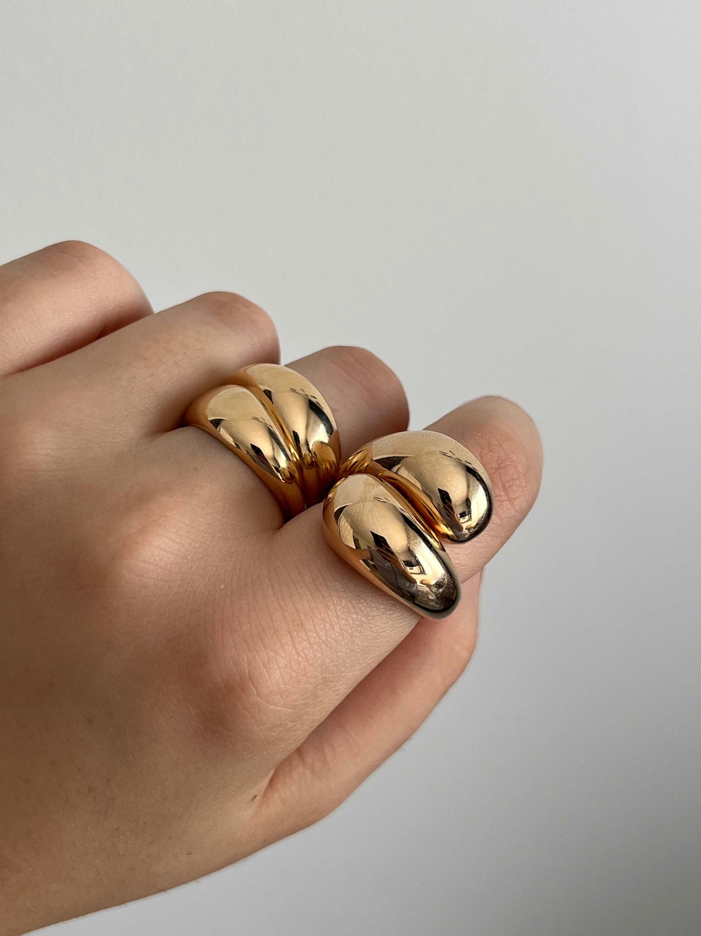 Jeanne - Bague double anneaux en Plaqué or - Yasmeen Jewelry