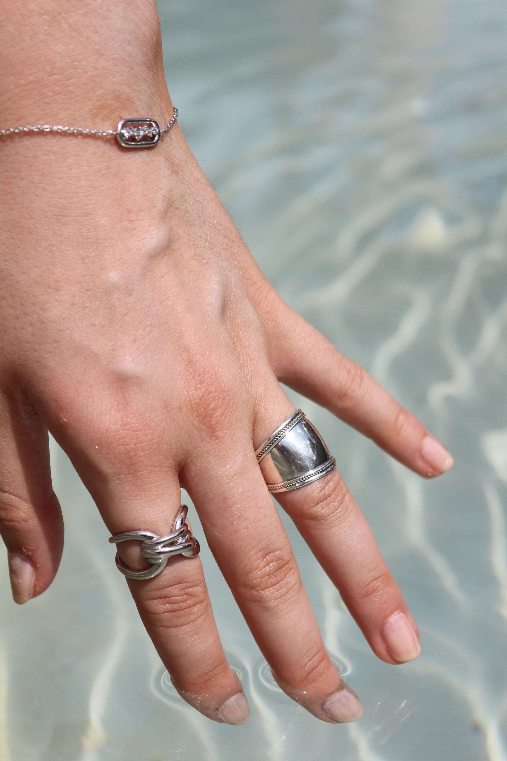 Elif - Bague noeud en Argent - Yasmeen Jewelry